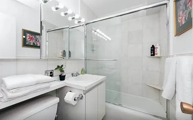 Rented by Olympia House Delaware LP | media 43