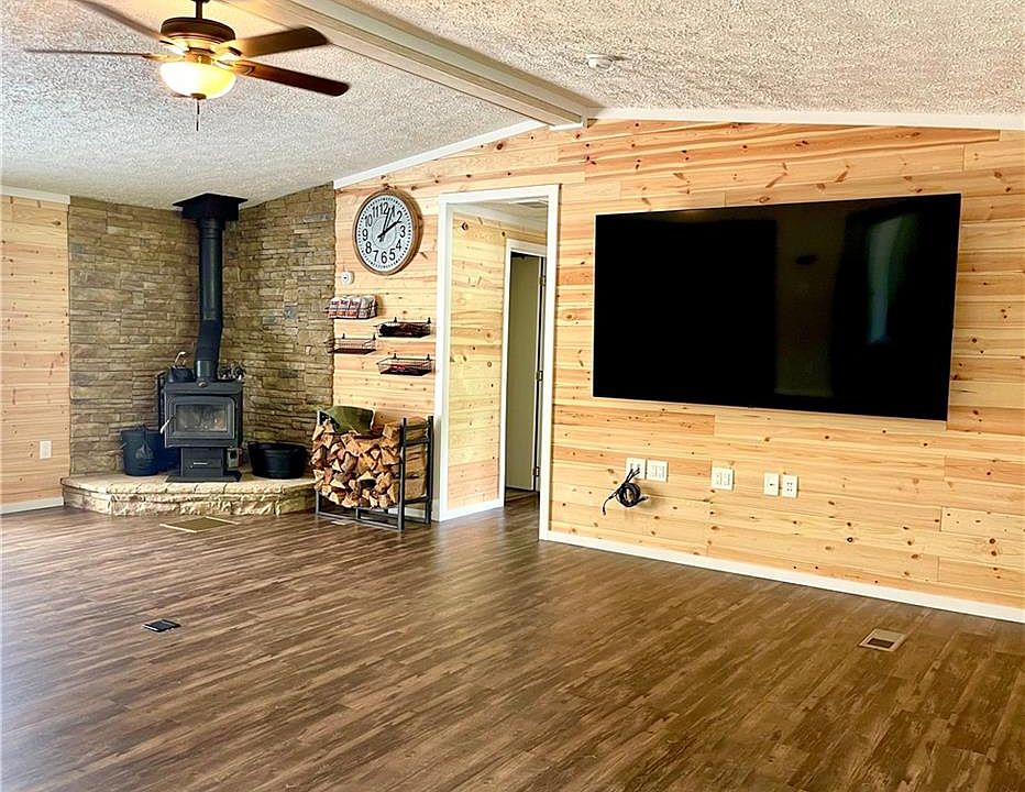 1st image of 375 Misty Cir
