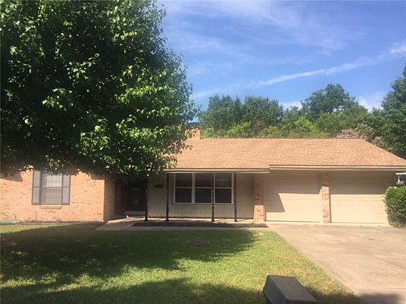 2nd image of 3824 Busseron Dr