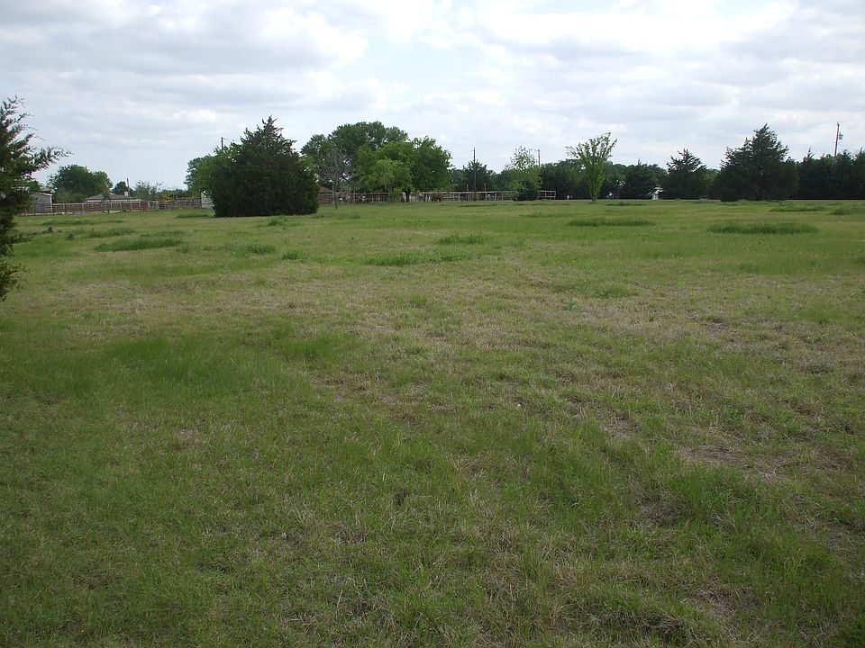 2nd image of 135 Tom Driver Rd