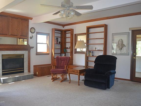 3rd image of 1110 S Lakeshore Dr