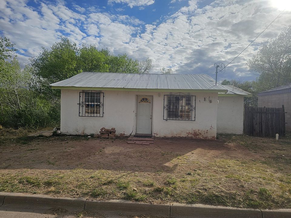 1st image of 153 S 1st St