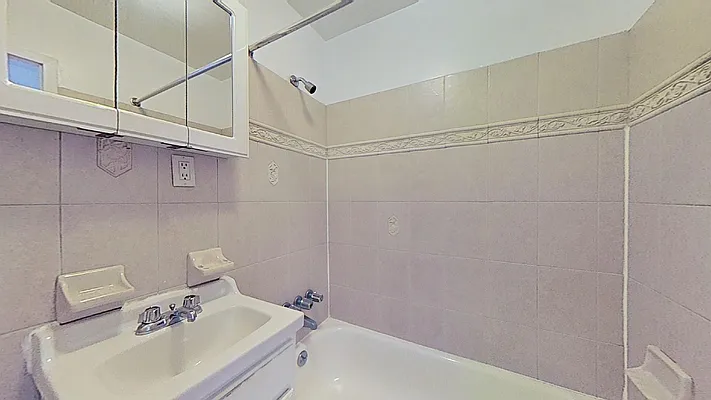 Rented by Bond New York | media 7