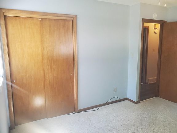 5th image of 2222 Crescent Dr