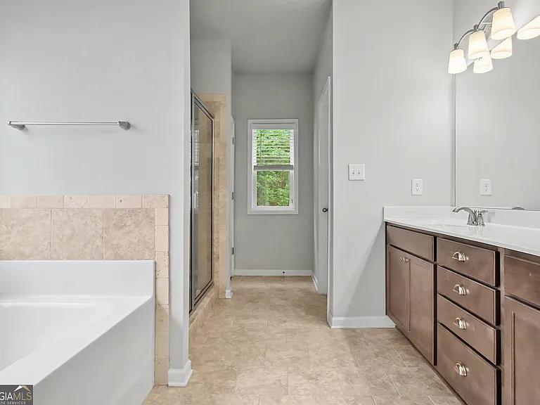 270 Southridge — Photo 29