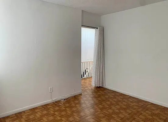 Rented by Voro, LLC | media 14