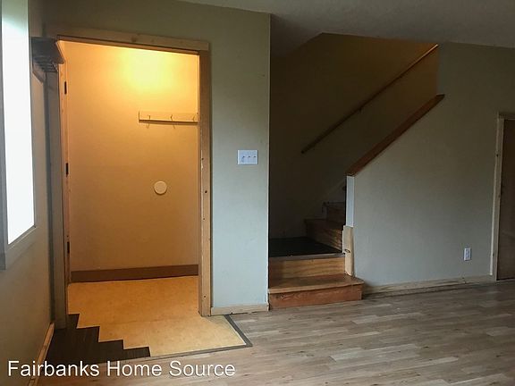 4th image of 1504 Lathrop St