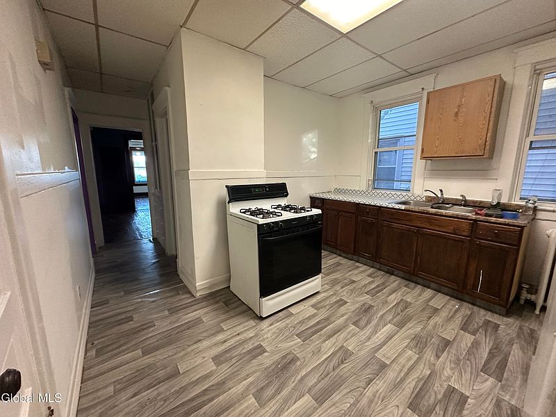 5th image of 1212 Broadway