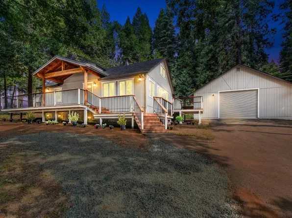 5670 Eastwood Ln, Pollock Pines, CA 95726