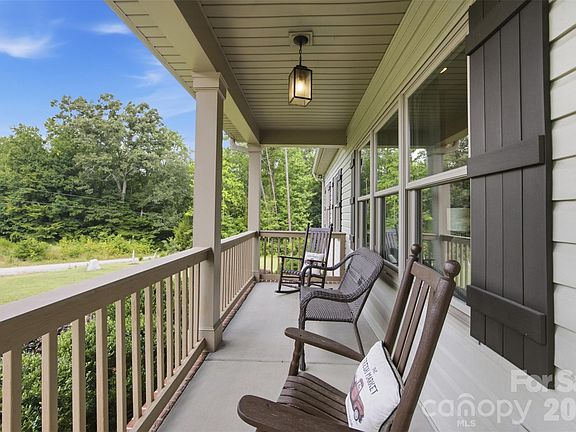 3rd image of 2453 Quarry Rd #6