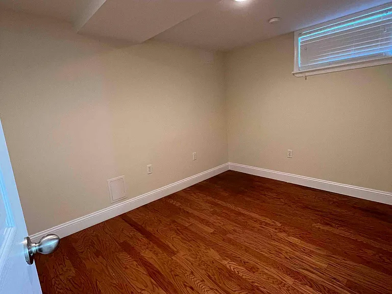 4717 Arlington Blvd — Photo 32