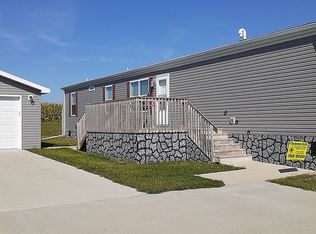 22 Nicklaus Ave, Nevada, IA 50201