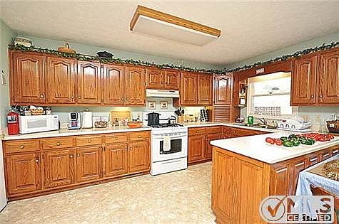 4th image of 145 Agee Dr