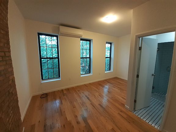3rd image of 368 Hancock St APT 3R