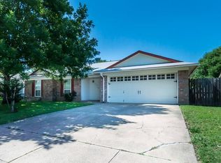 524 Clover Dr, Saginaw, TX 76179