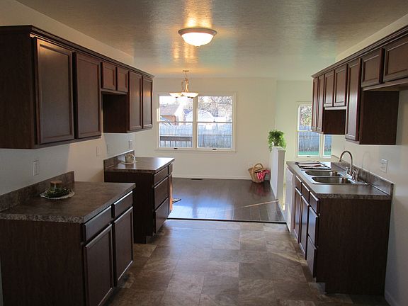 Kitchen to dining area