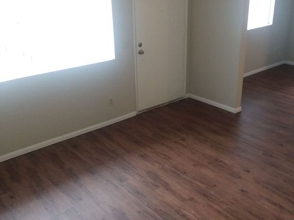2nd image of 2280 Primrose Ave APT 1