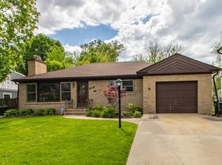 1044 Butternut Ln, Northbrook, IL