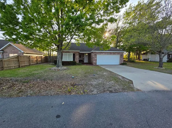 913 Park Row Ave, Long Beach, MS 39560