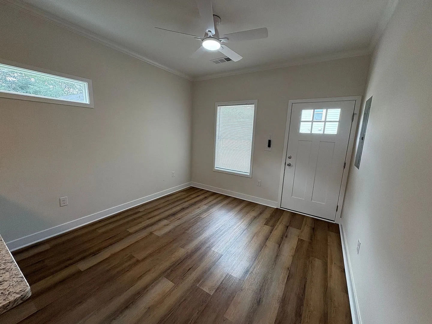Pre-Leasing For August 2027! — Photo 4