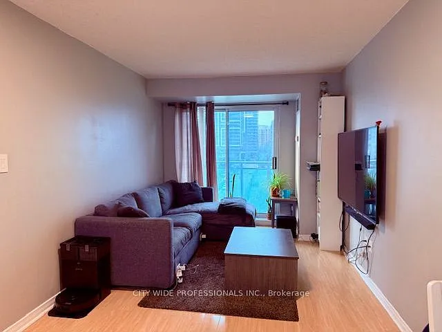 39 Oneida Cres #509 — Photo 6