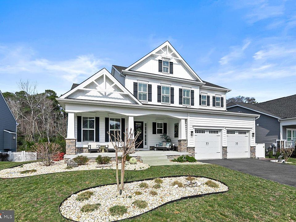 1st image of 41243 Gloucester Dr