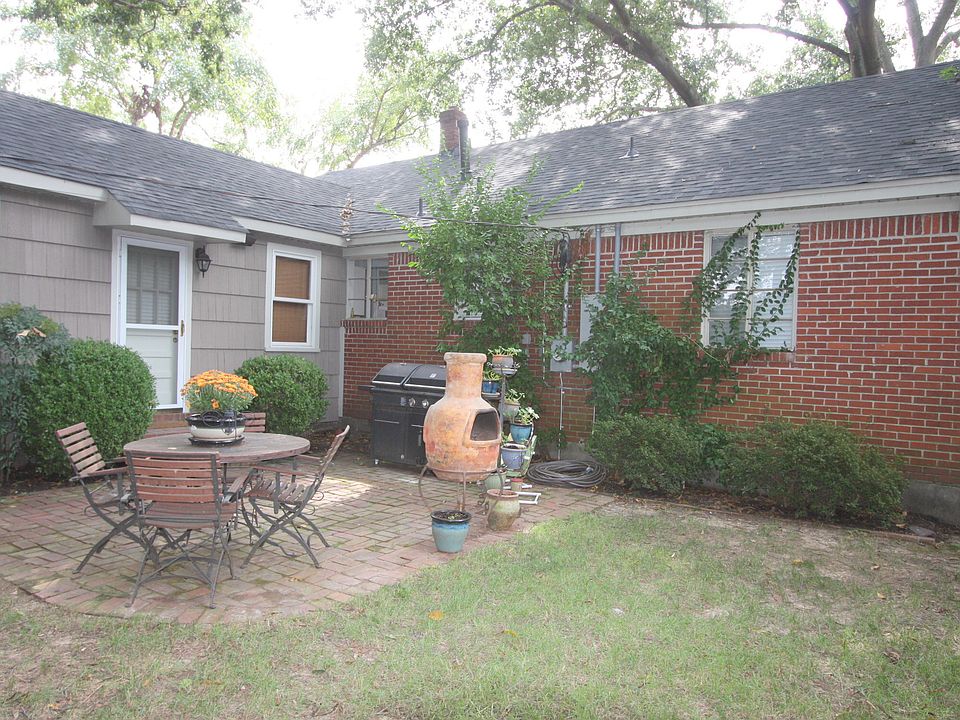 1st image of 3782 N Montclair Dr
