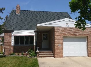 1907 Ames St, Essexville, MI