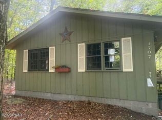 25 Windemere Ct, Lake Ariel, PA 18436