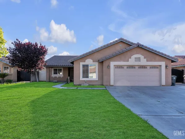7917 Jackstraw St, Bakersfield, CA 93307