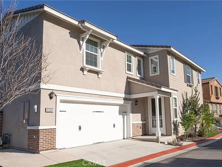 42688 Azure St — Photo 1