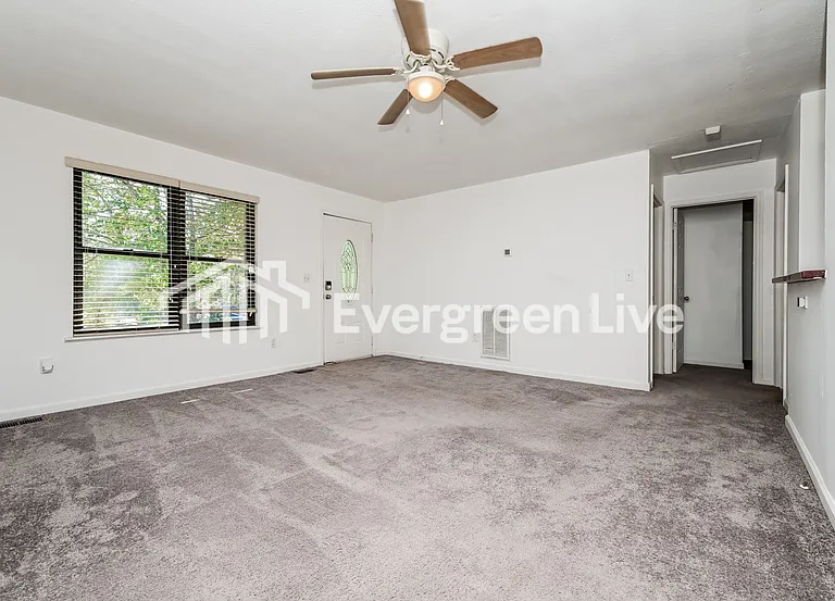 165 Thurman St — Photo 5