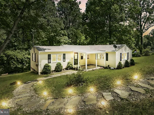 407 Meadow Trl, Delta, PA 17314