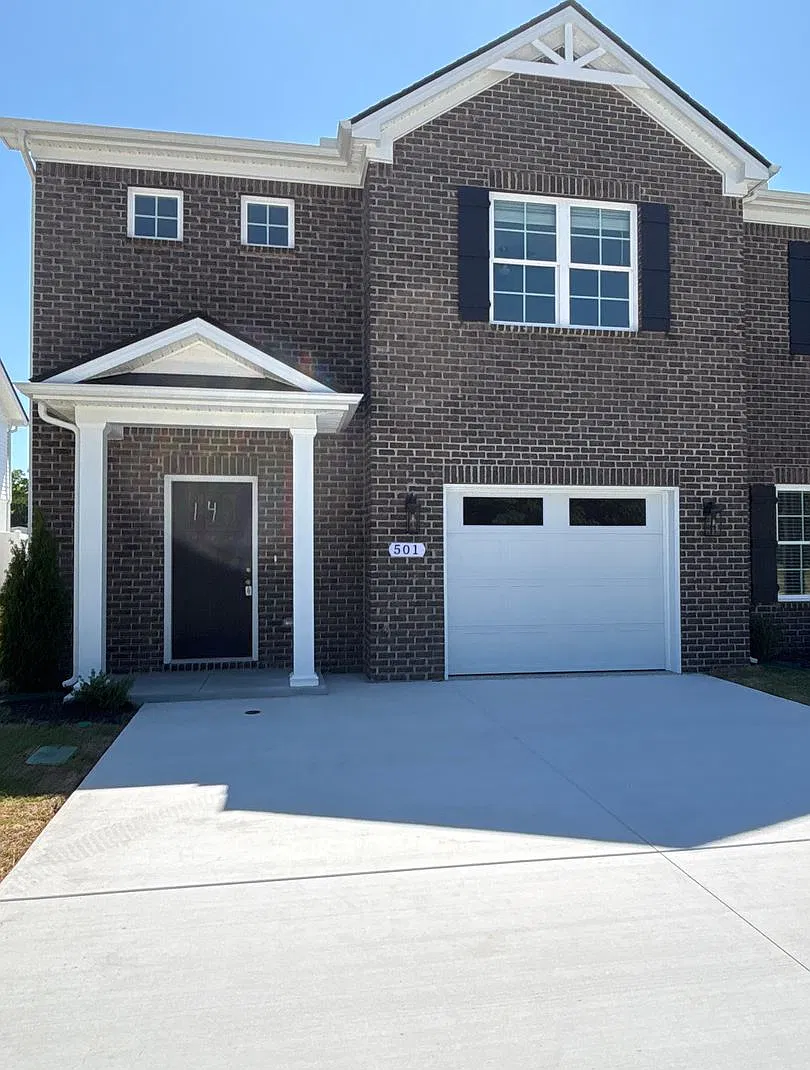 Move In Special! - Brand New 3 Bed 2.5 Bath Townhome Near The Heart Of Shelbyville — Photo 1