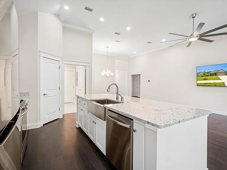 774 Dunker Ave — Photo 7