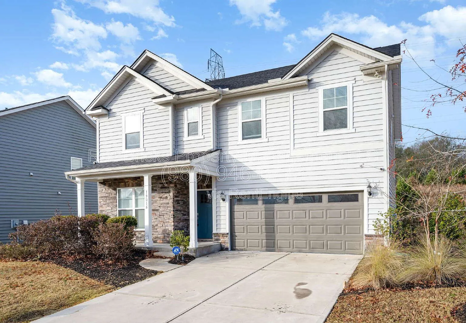 5 bed, 3.5 bath, 2868 sqft, $2,995 — Photo 3