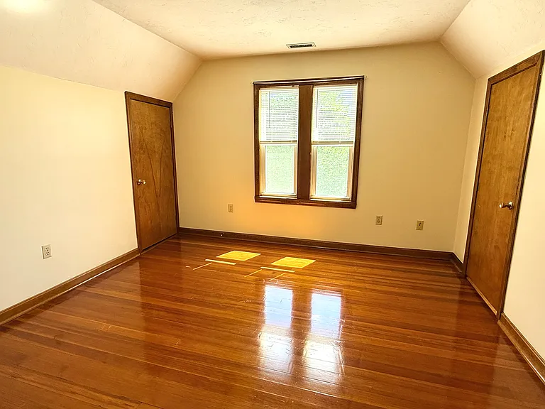 132 Coburn Ave #3 — Photo 5