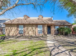485 Whitley St, Cedar Hill, TX 75104