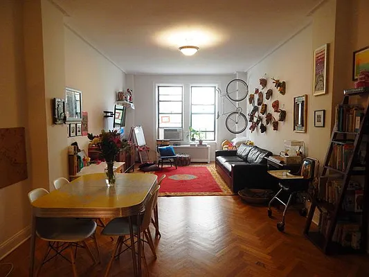 Rented by Rachel Realty | media 14