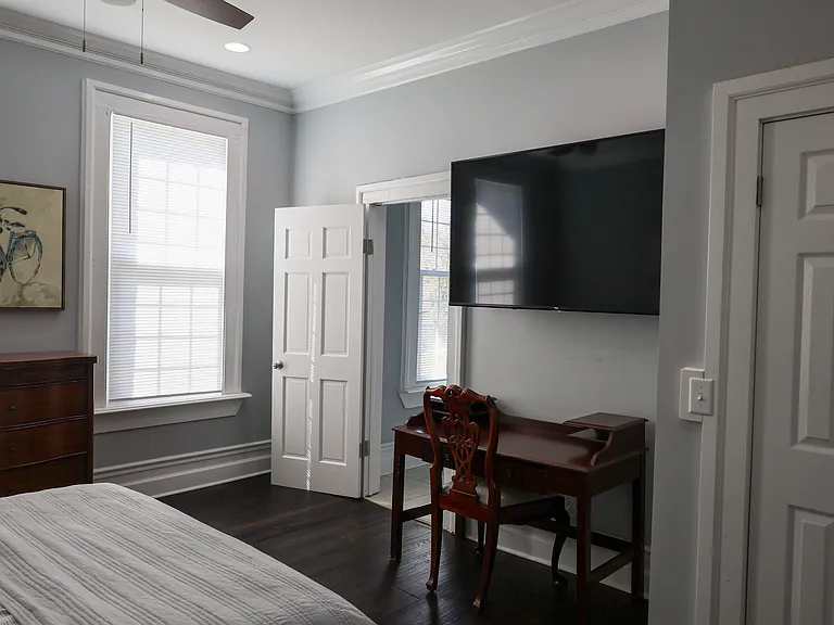 1314 S Court St — Photo 21