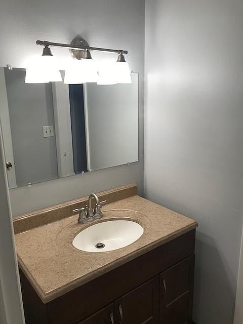 1st image of 1675 Cedarwood Dr