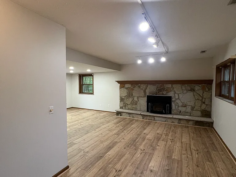 8335 Shepard Rd — Photo 19