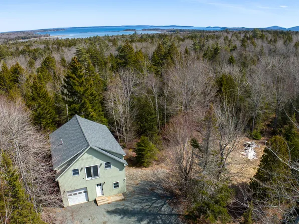 39 Needles Eye Road, Lamoine, ME 04605