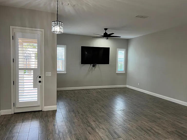 918 Shelter Cove Ct — Photo 11