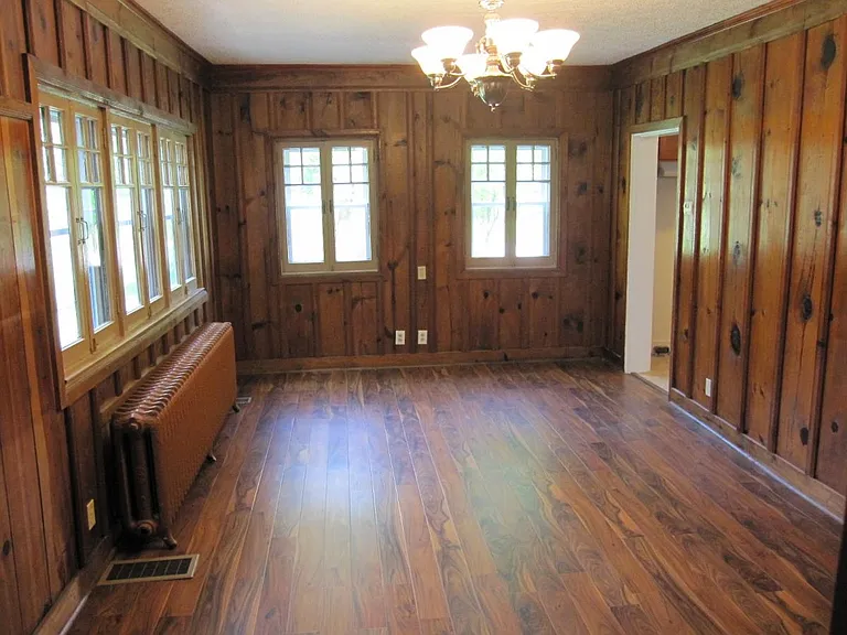 Dining room plus other uses.