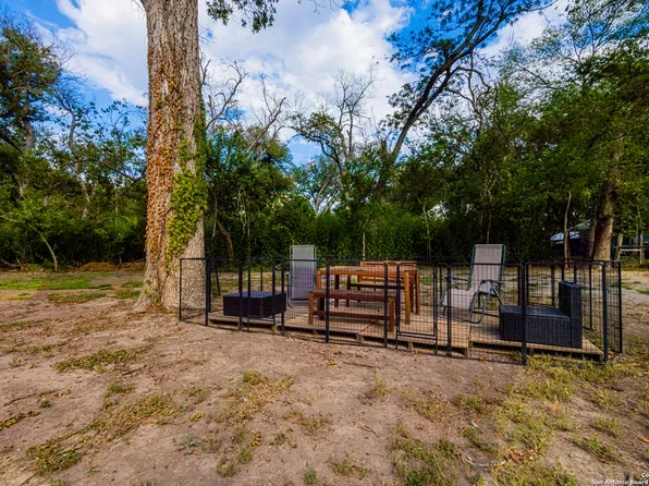 111 tabler LOT 5, Seguin, TX 78155