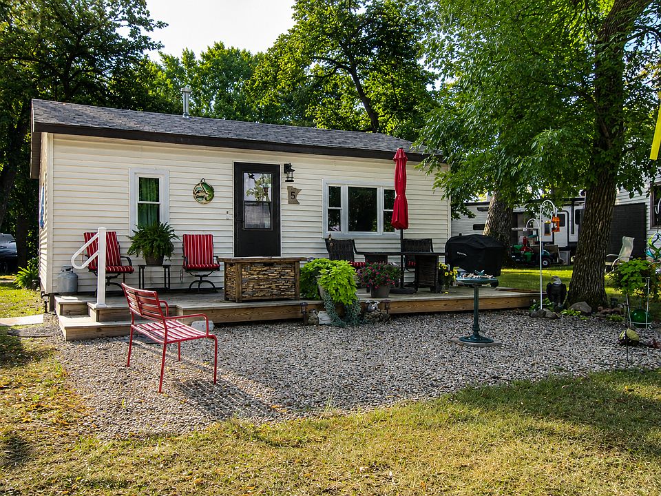 1st image of 3261 Smith Lake Rd SE #5