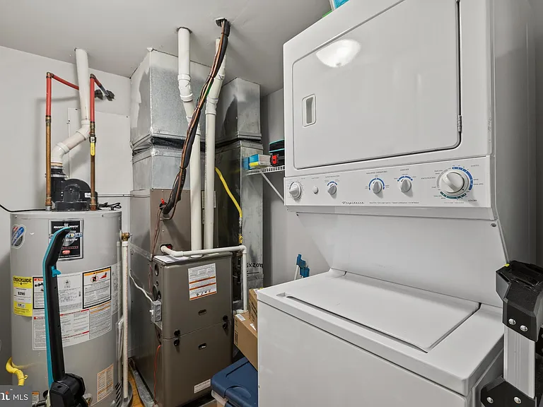 1610 Christian St #3 — Photo 12
