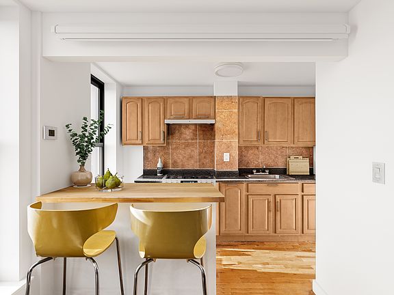 3rd image of 445 Franklin Ave #2