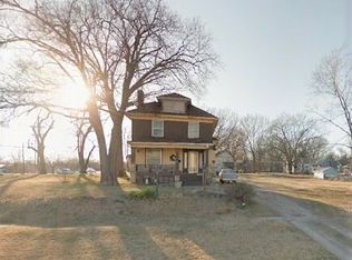 1631 SW Tyler St, Topeka, KS 66612